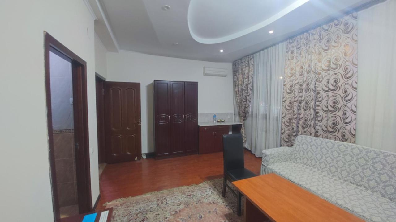 Bishkek Villa Hotel Extérieur photo