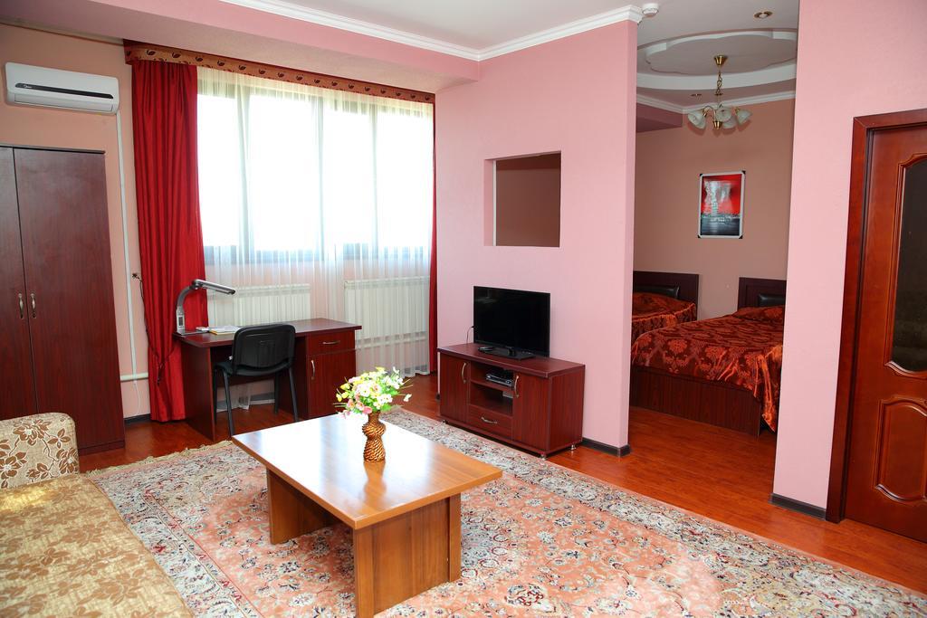 Bishkek Villa Hotel Extérieur photo